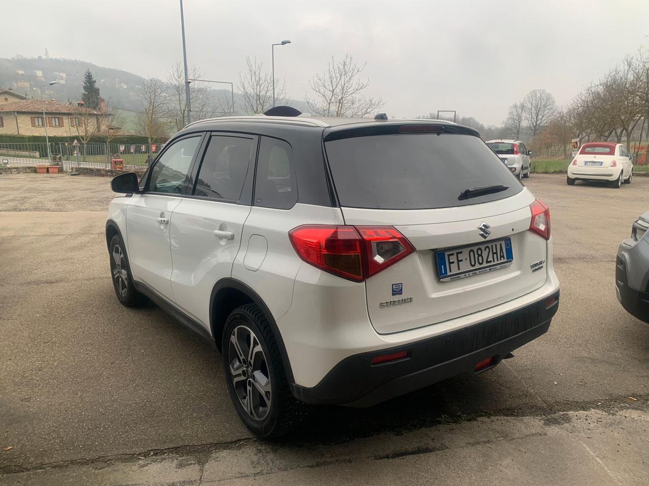 Suzuki Vitara TOP full optional - km 108000 anno 2016 tdi 4x4 neo patentati unico proprietario tagliandato