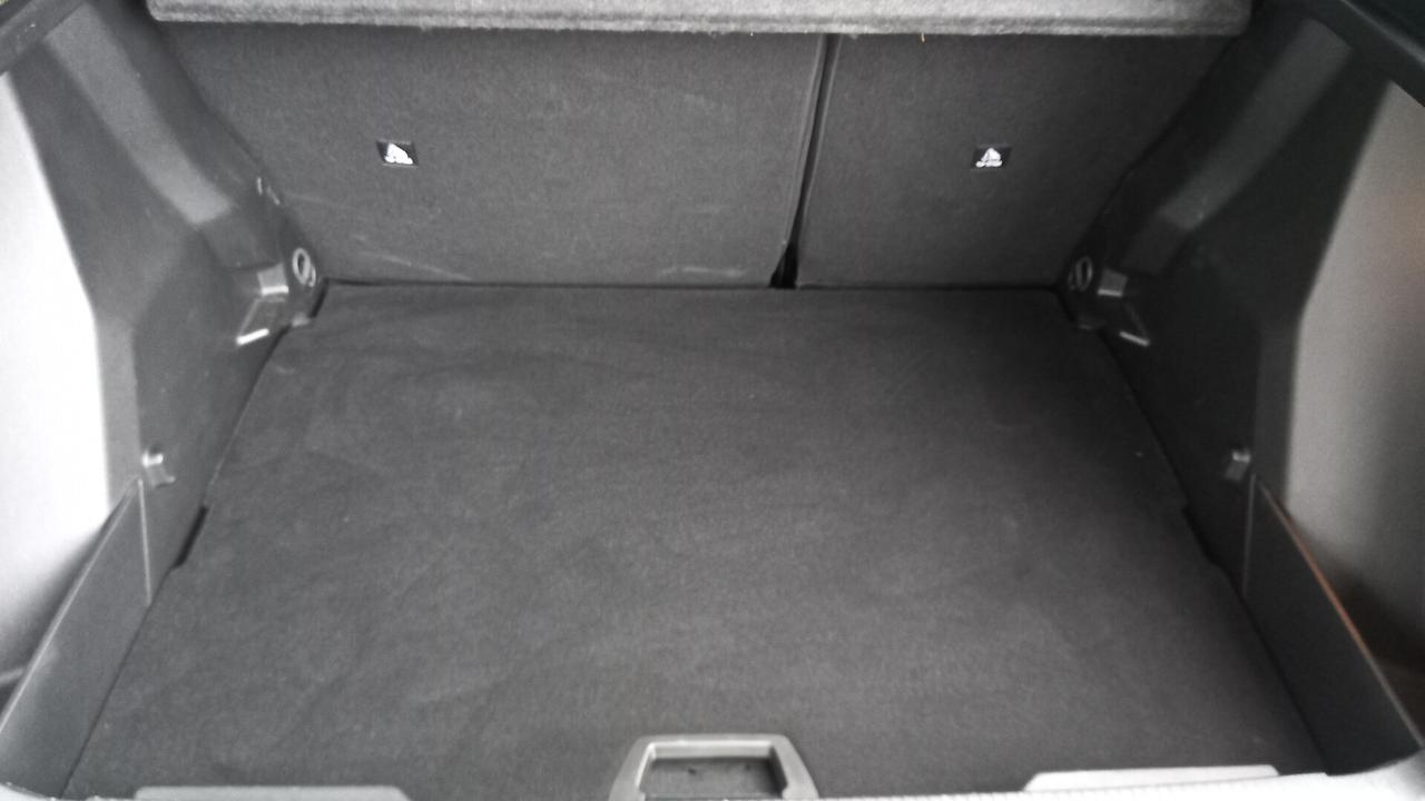 Peugeot 2008 PureTech 130 S&S EAT8 Active Pack