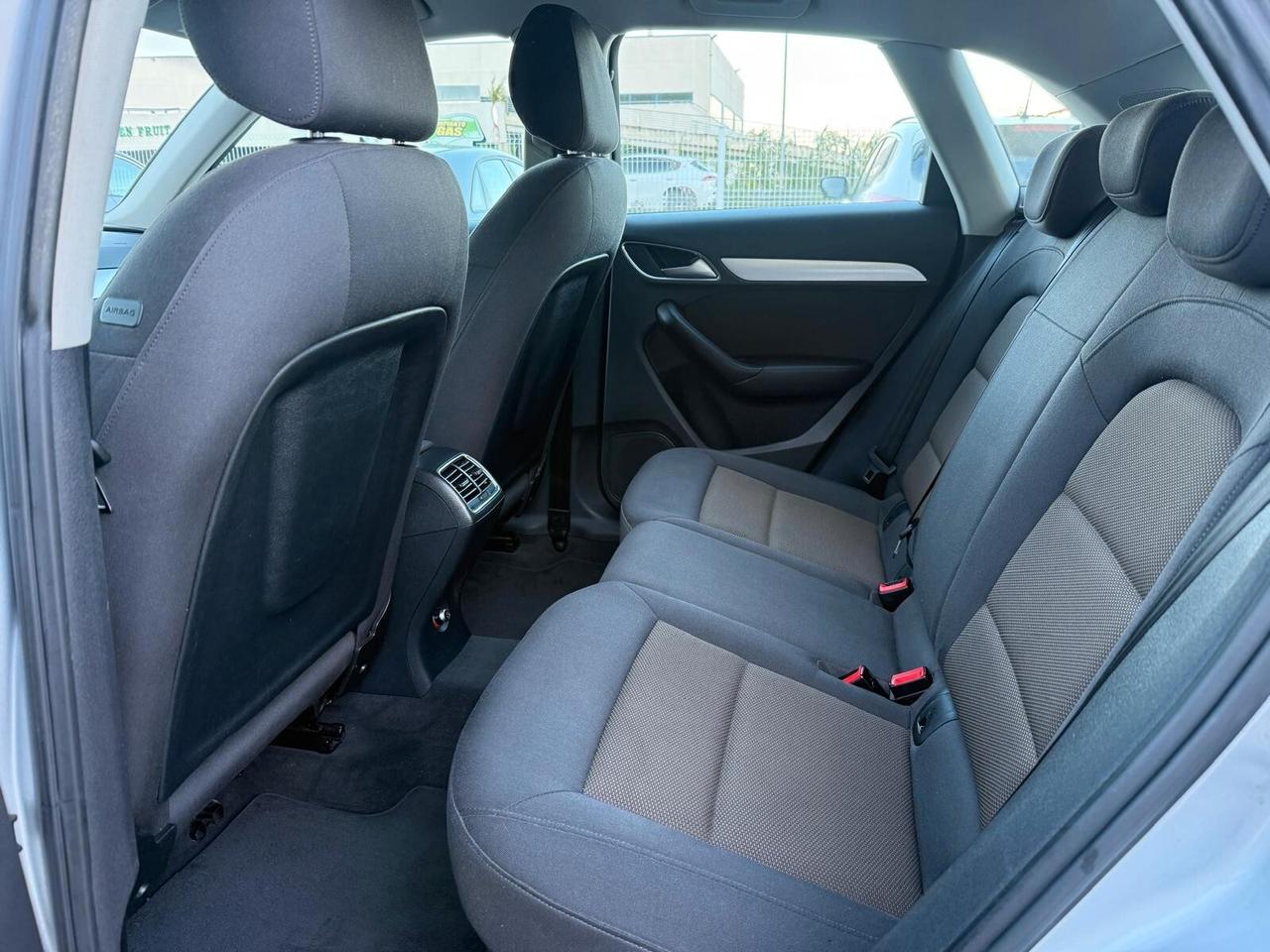 Audi Q3 2.0 tdi Business advanced