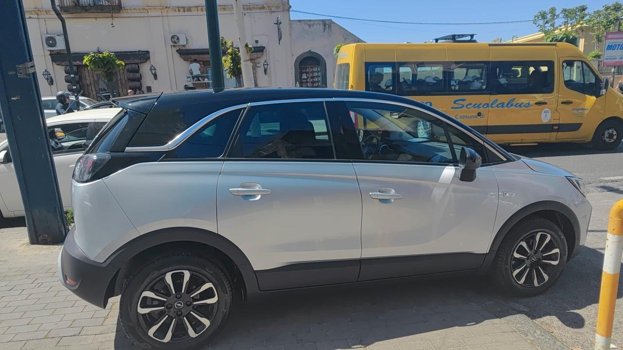 Opel Crossland 1.2 benzina 130 CV automatica Elegance 2024 USATO