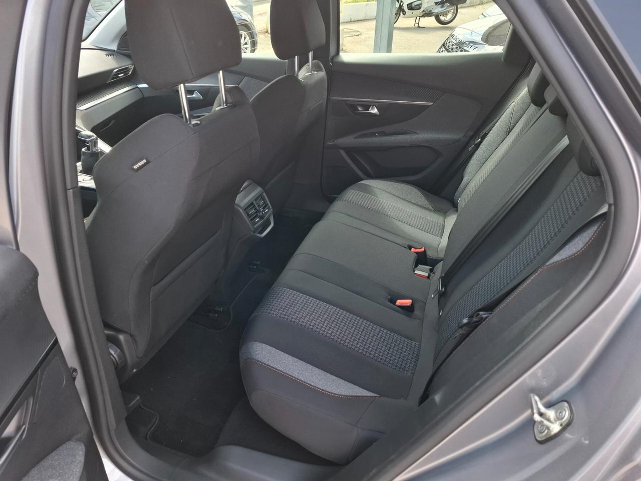 Peugeot 3008 BlueHDi 1.5 131 cv anno 2022