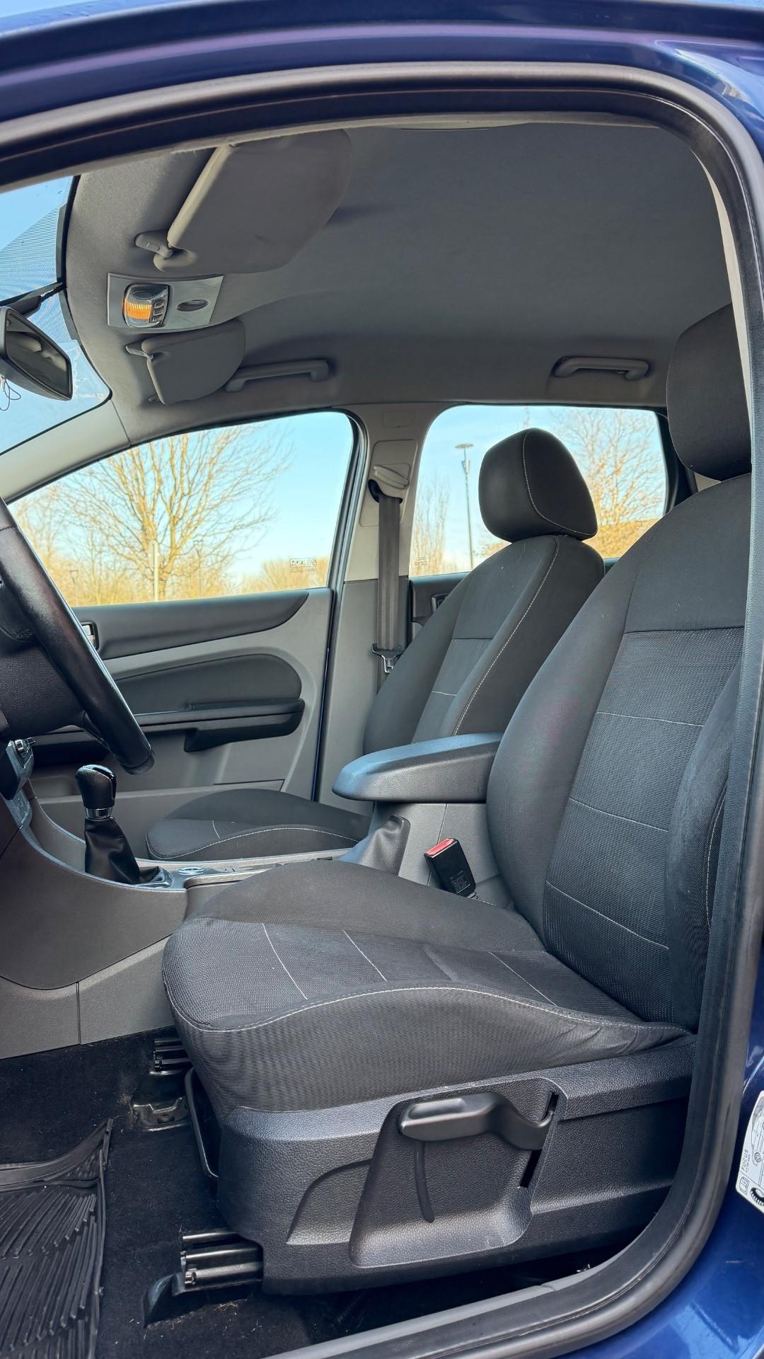 Ford Focus 1.6 TDCi (110CV) 5p. Tit. DPF