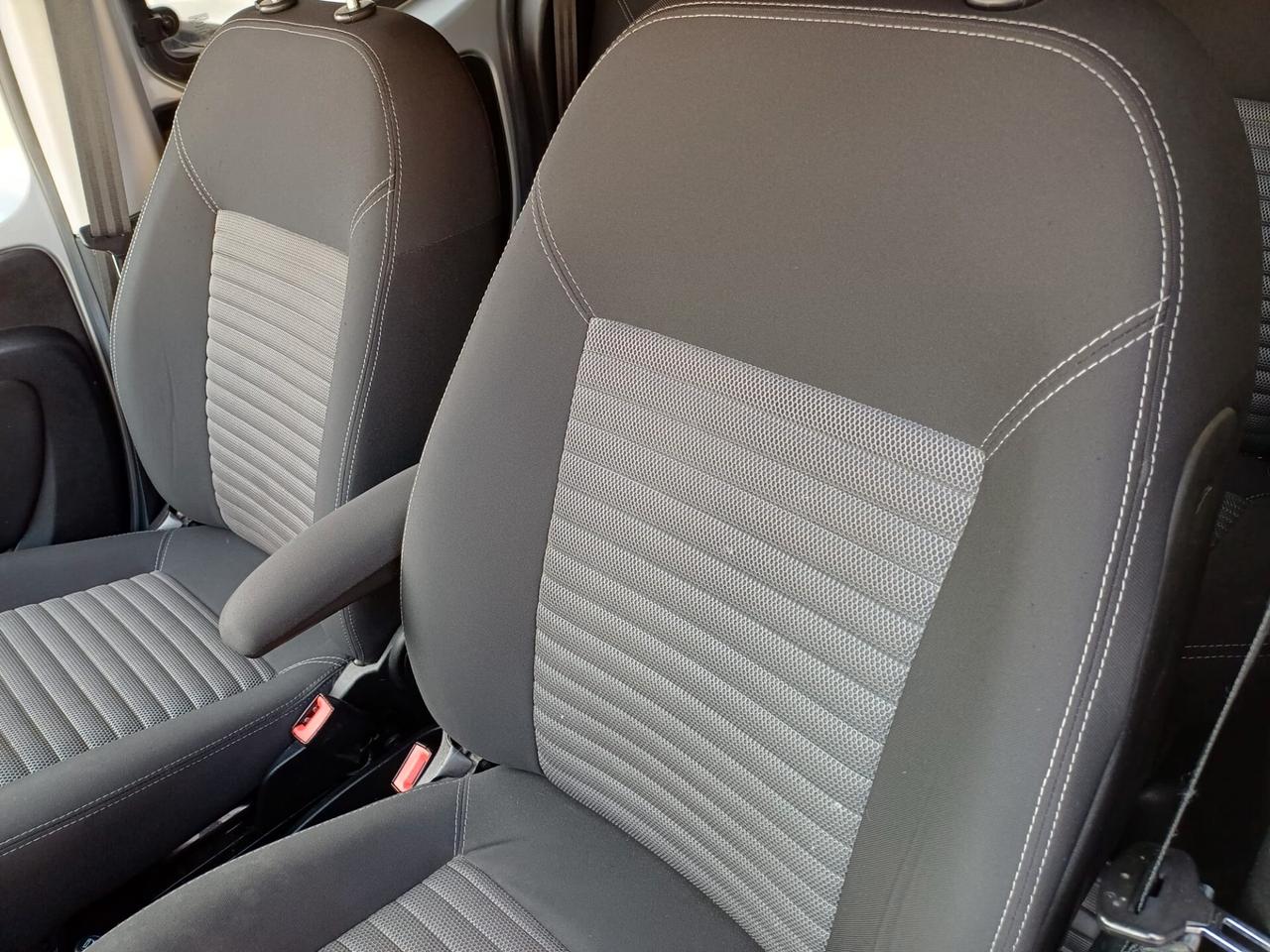 Fiat Qubo 1.3 MJT Diesel E6 Trekking PARI AL NUOVO - 2017