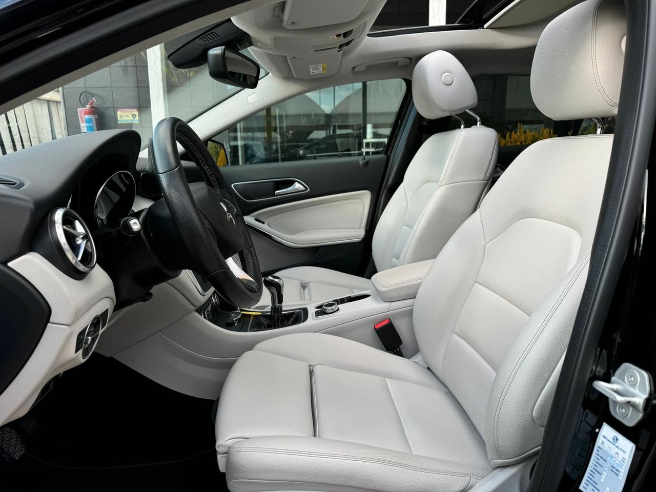 Mercedes-benz GLA 180 d Premium 45.000 km