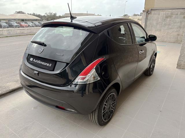 LANCIA Ypsilon 1.0 FireFly 5 porte S&S Hybrid Gold 5 posti.