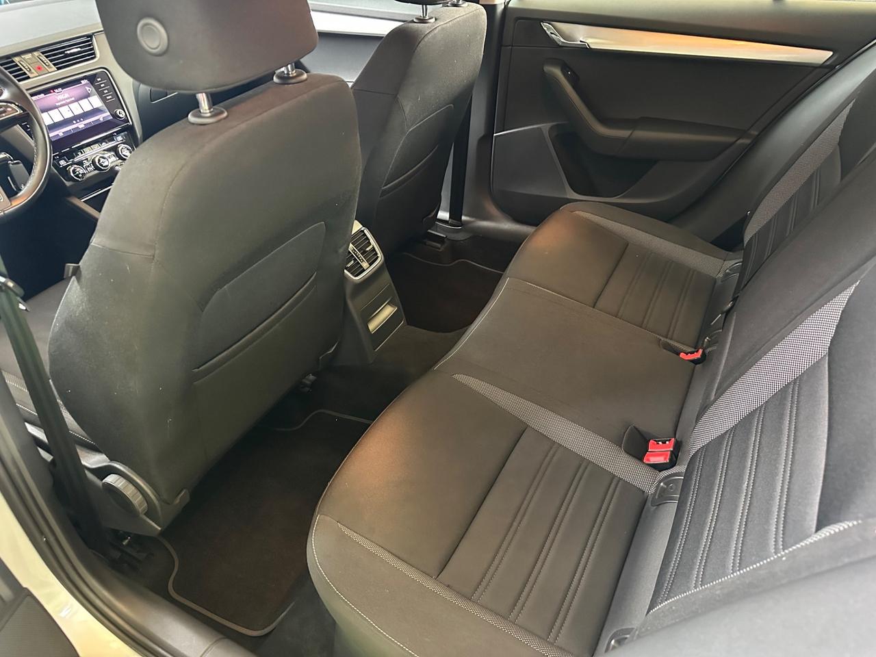 Skoda Octavia 1.0 TSI 116cv DSG Wagon Executive
