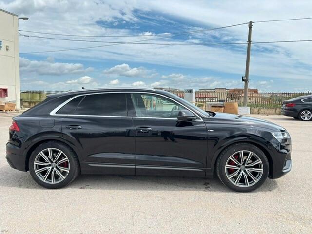 Audi Q8 45 TDI quattro tiptronic Sport