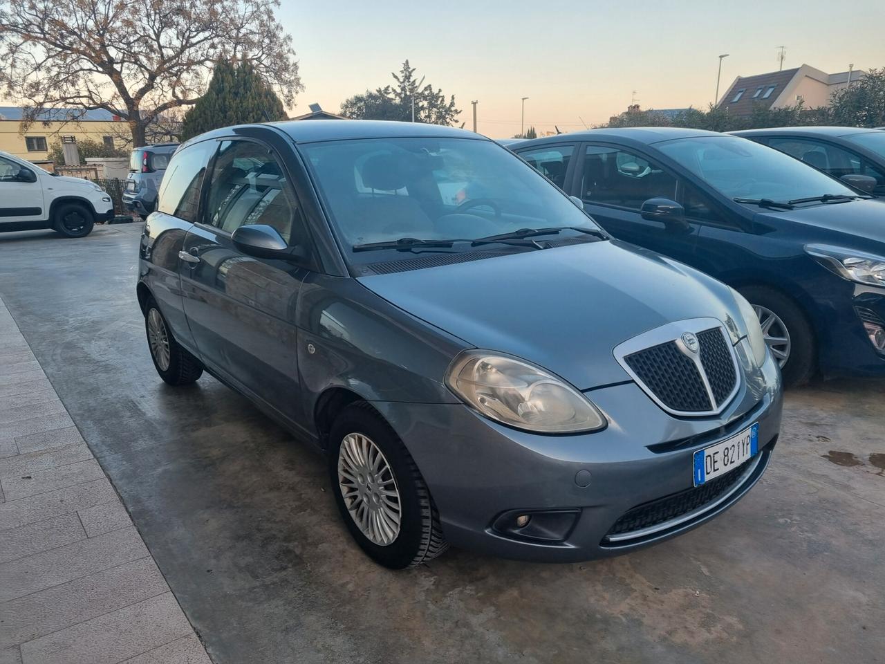 Lancia Ypsilon 1.2 Argento