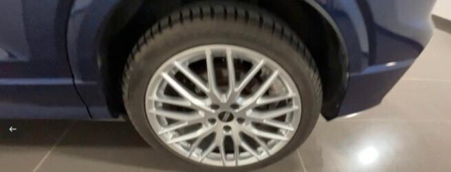 Audi Q2 SQ2 TFSI quattro S tronic sport attitude