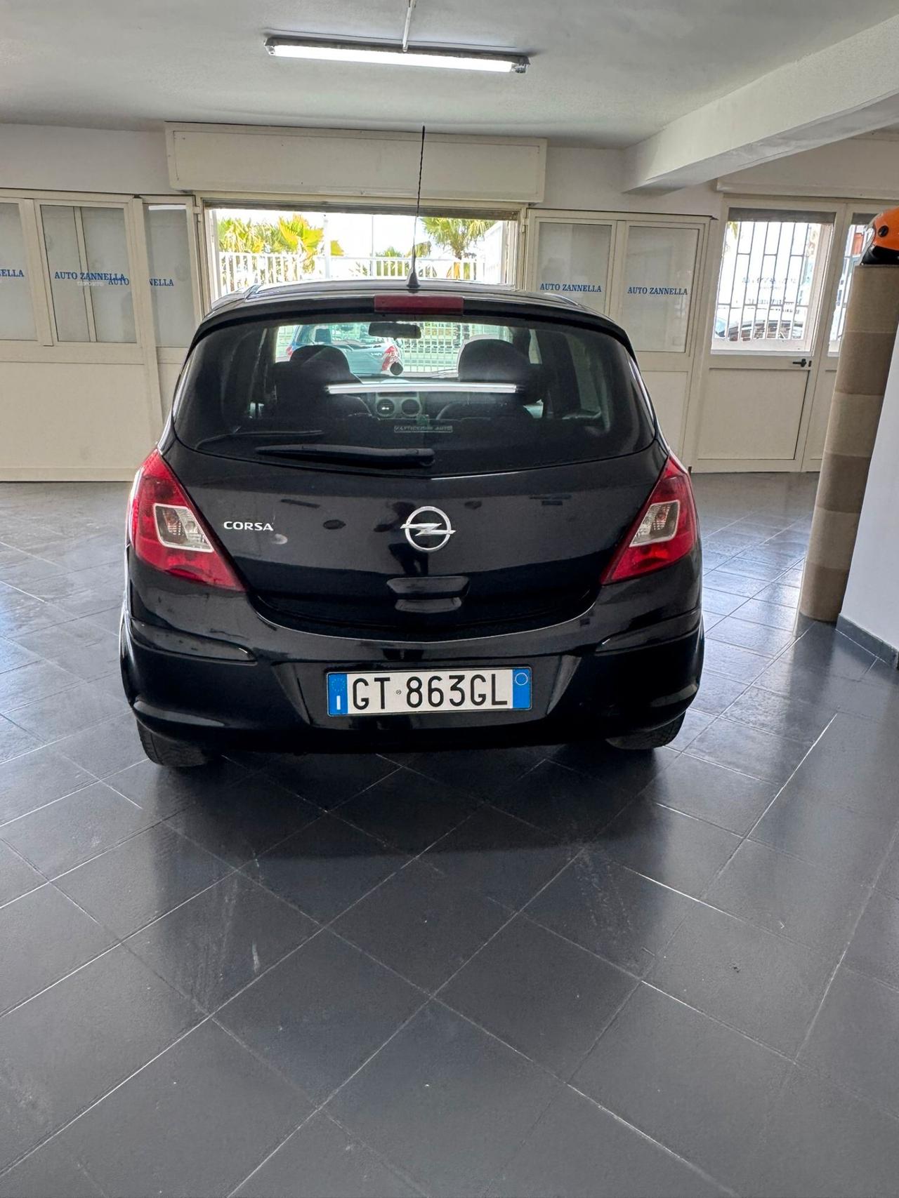 Opel Corsa 1.2