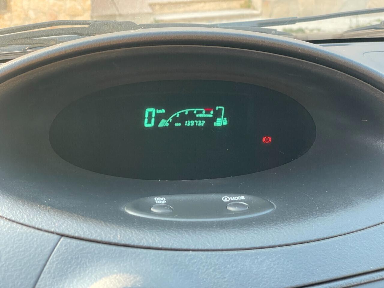 Toyota Yaris 1.4 tdi D-4D cat 3 porte Sol