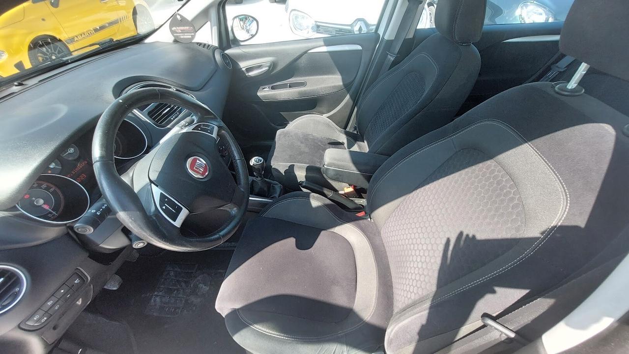 Fiat Punto 1.4 8V 5 porte LOUNGE GPL di serie