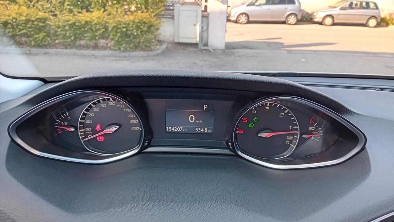 Peugeot 308 BlueHDi 120 S&S EAT6 SW Allure