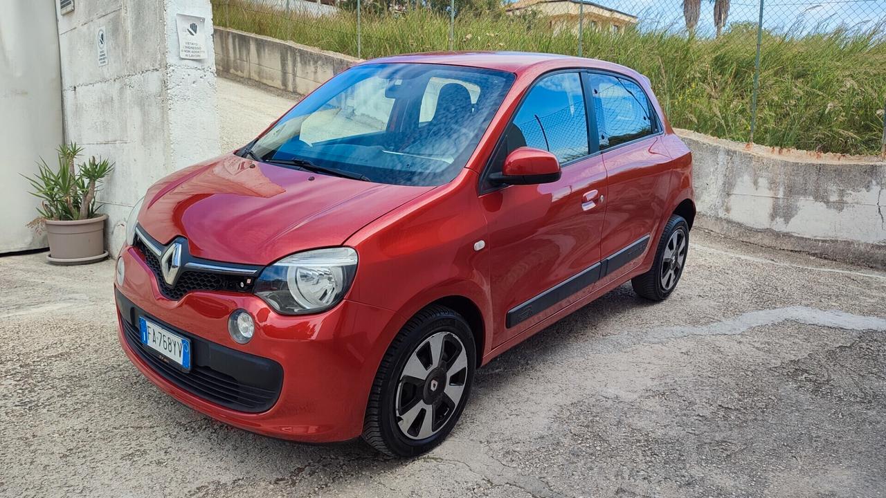 RENAULT Twingo