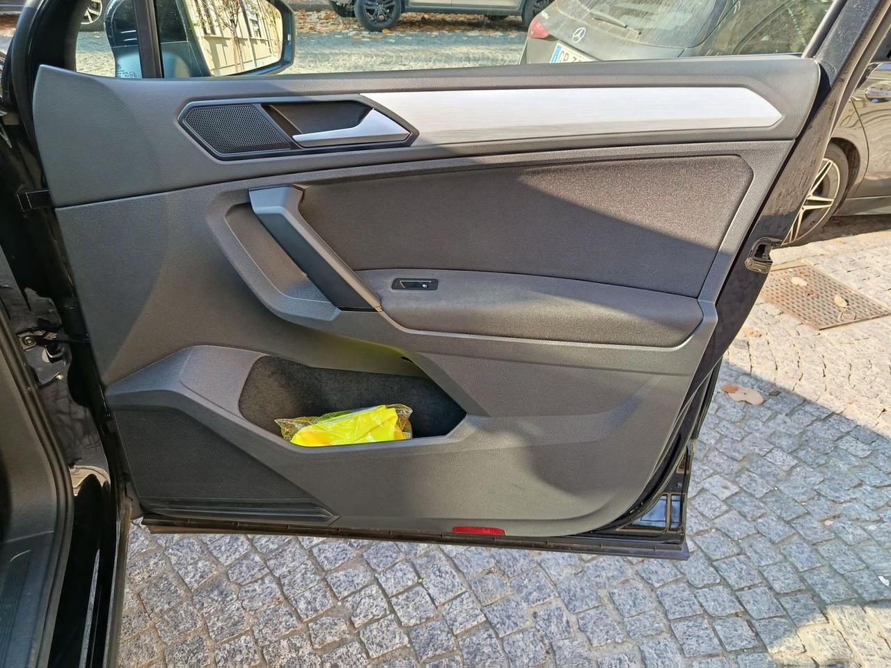 Volkswagen Tiguan Business 1.5 TSI #7809