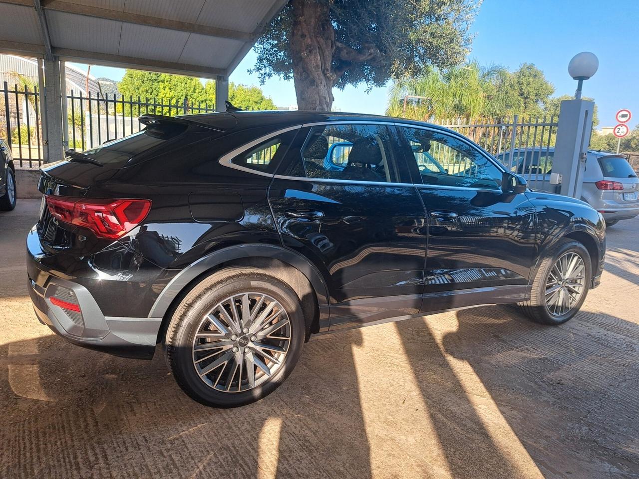 Audi Q3 SPB 35 TDI quattro S tronic Business Plus