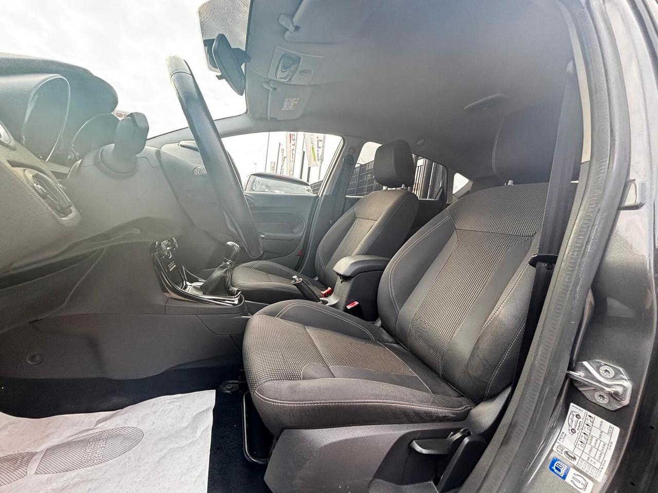 Ford Fiesta 1.5 TDCi 75CV 5 porte Titanium