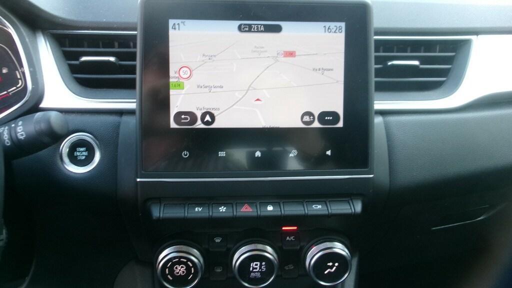 Renault Captur 1.6 Hybrid Intens E-Tech Auto