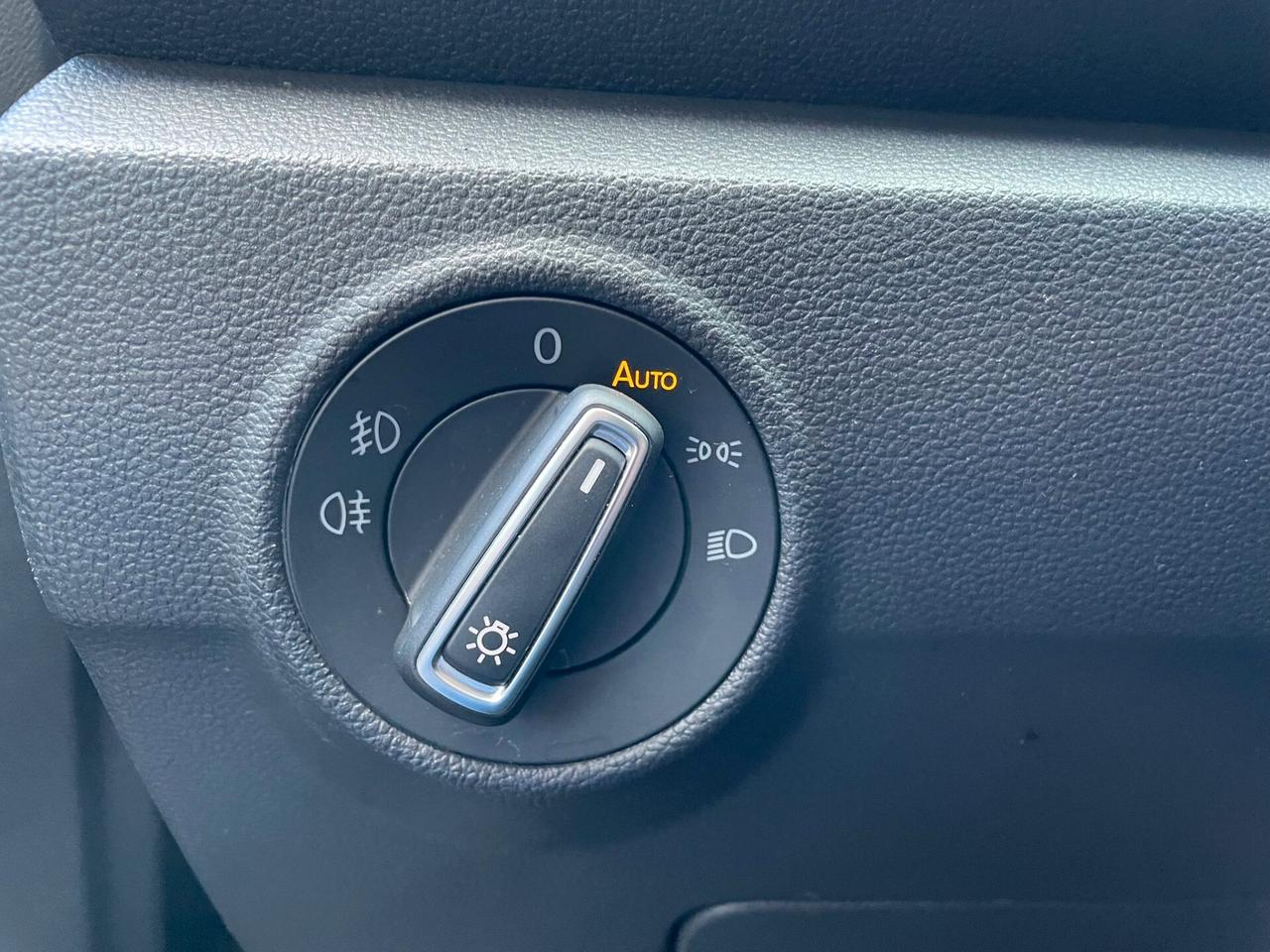 VOLKSWAGEN T-ROC 1.6.TDI STYLE 116cv "COCKPIT"