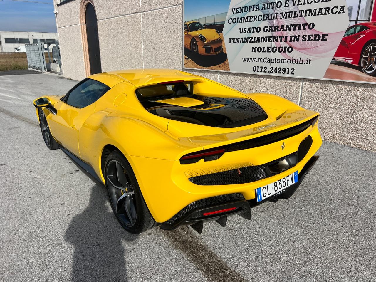 FERRARI 296 GTB CARBONIO SOLLEVATORE IVA ESPOSTA