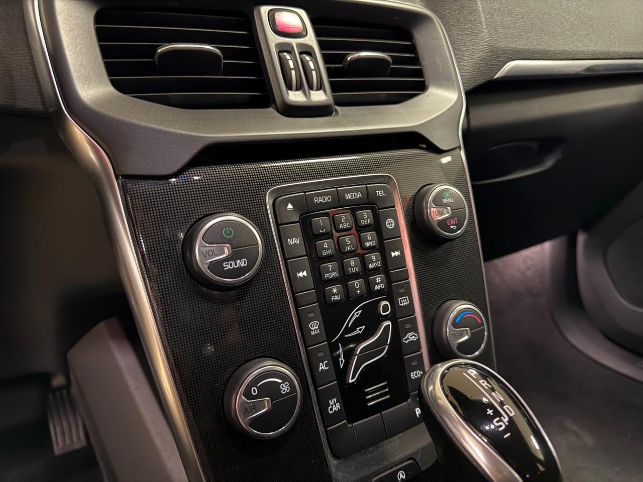 Volvo V40 D3 Geartronic Momentum