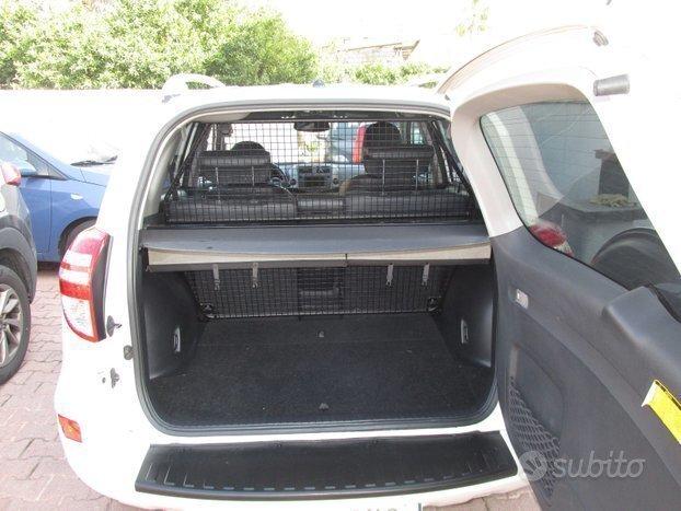 Toyota RAV 4 2.2 D-4D 4x4 DA VETRINA 2011