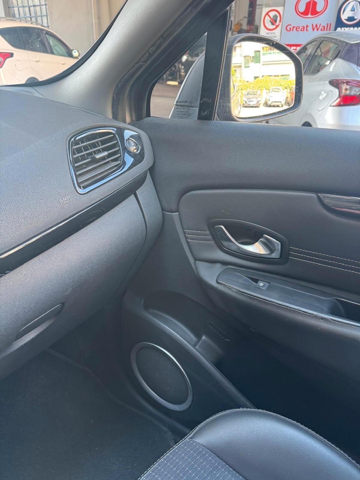 Renault Scenic Scénic X-Mod 1.5 dCi 110CV EDC Luxe