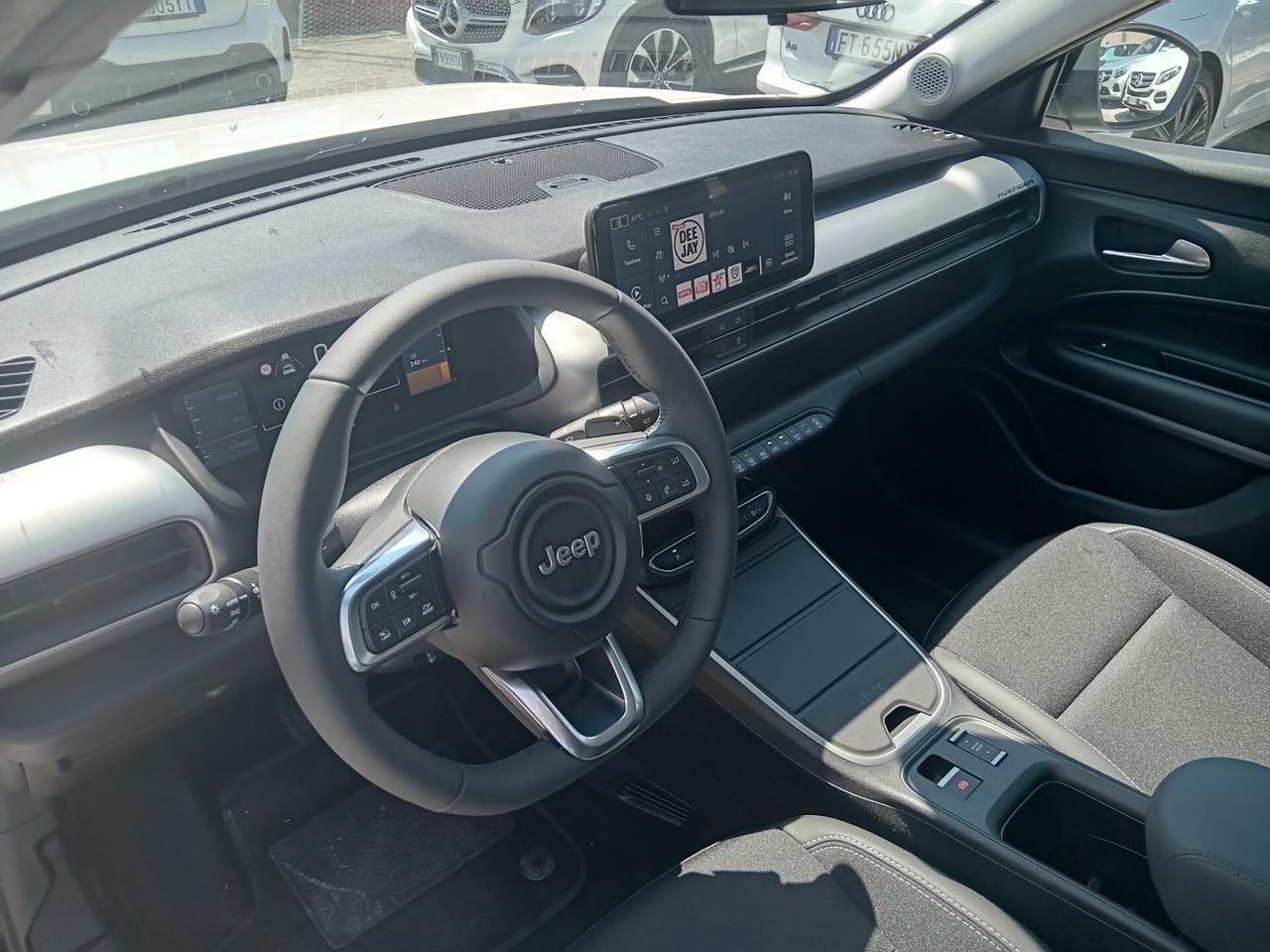 Jeep Avenger 1.2 Turbo 100 CV MHEV Summit