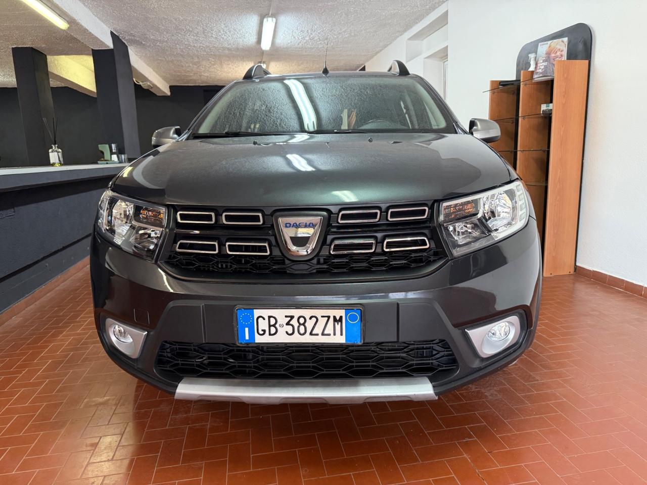 Dacia Sandero Stepway 1.0 TCe 100CV ECO-G 15th Anniversary