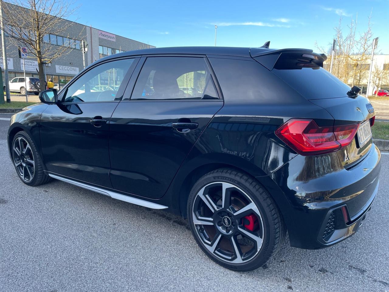 Audi A1 SPB 40 TFSI S tronic line*Automati*Navi*