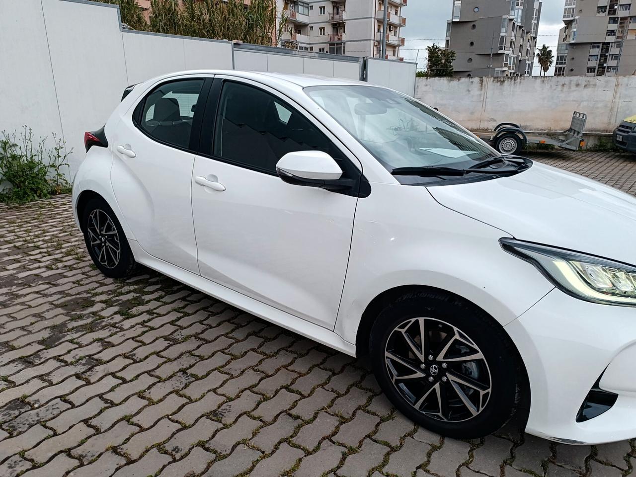Toyota Yaris 1.5 Hybrid 5 porte Trend