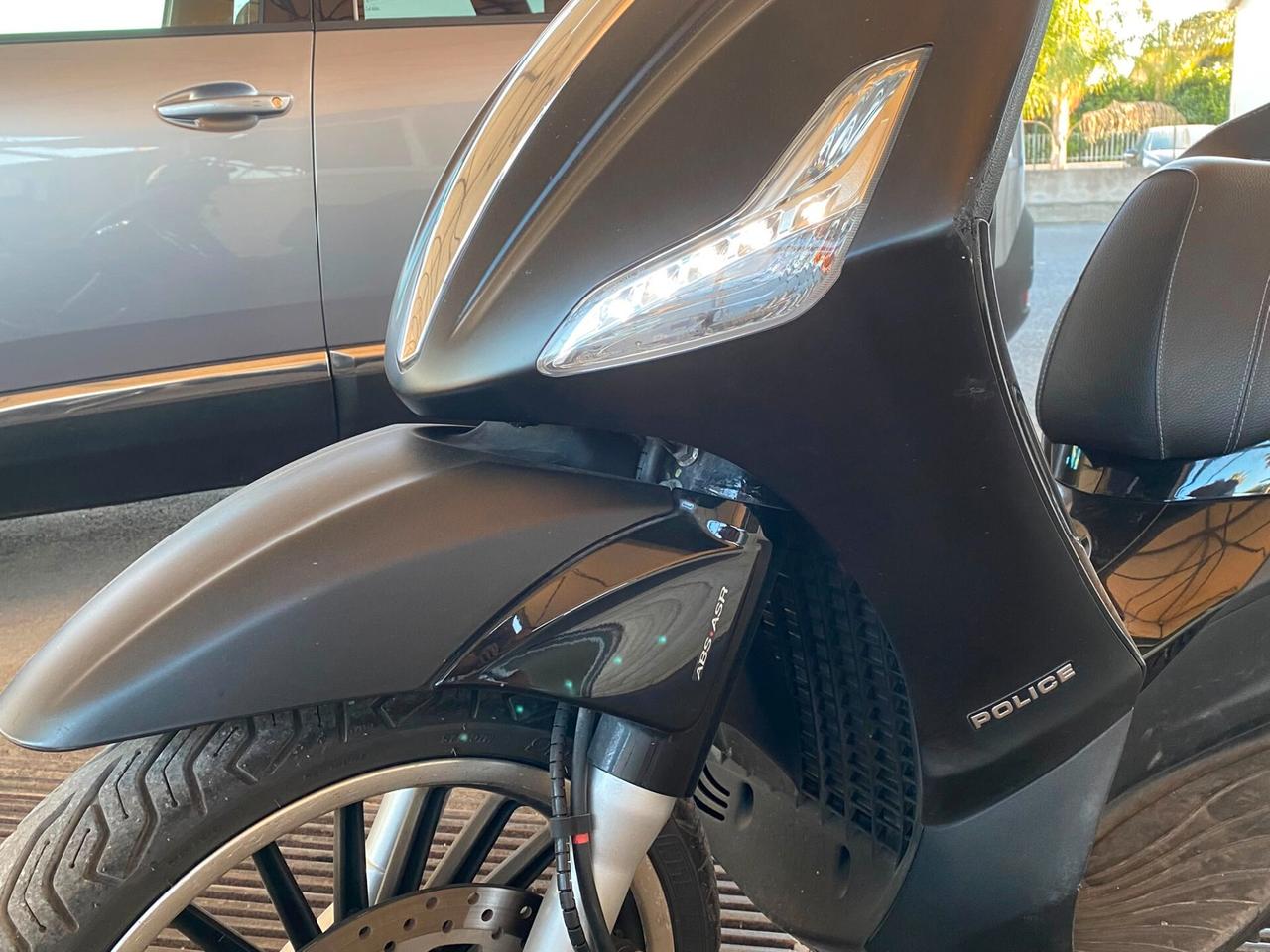 Piaggio Beverly 300 Police