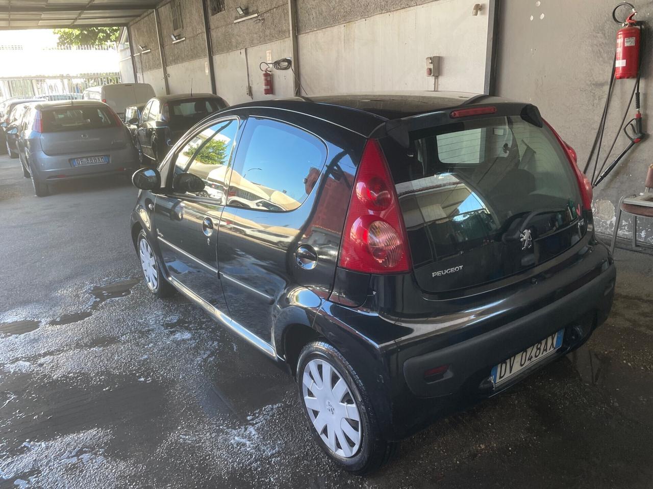 Peugeot 107 1.0 68CV 5p. Sweet Years