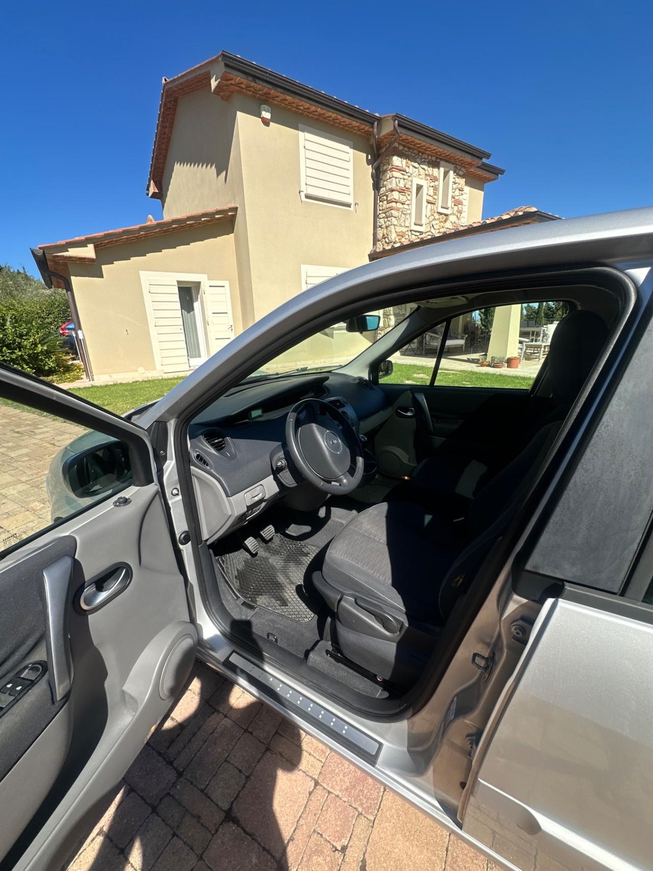 Renault Scenic Scénic 1.5 dCi/85CV Pack