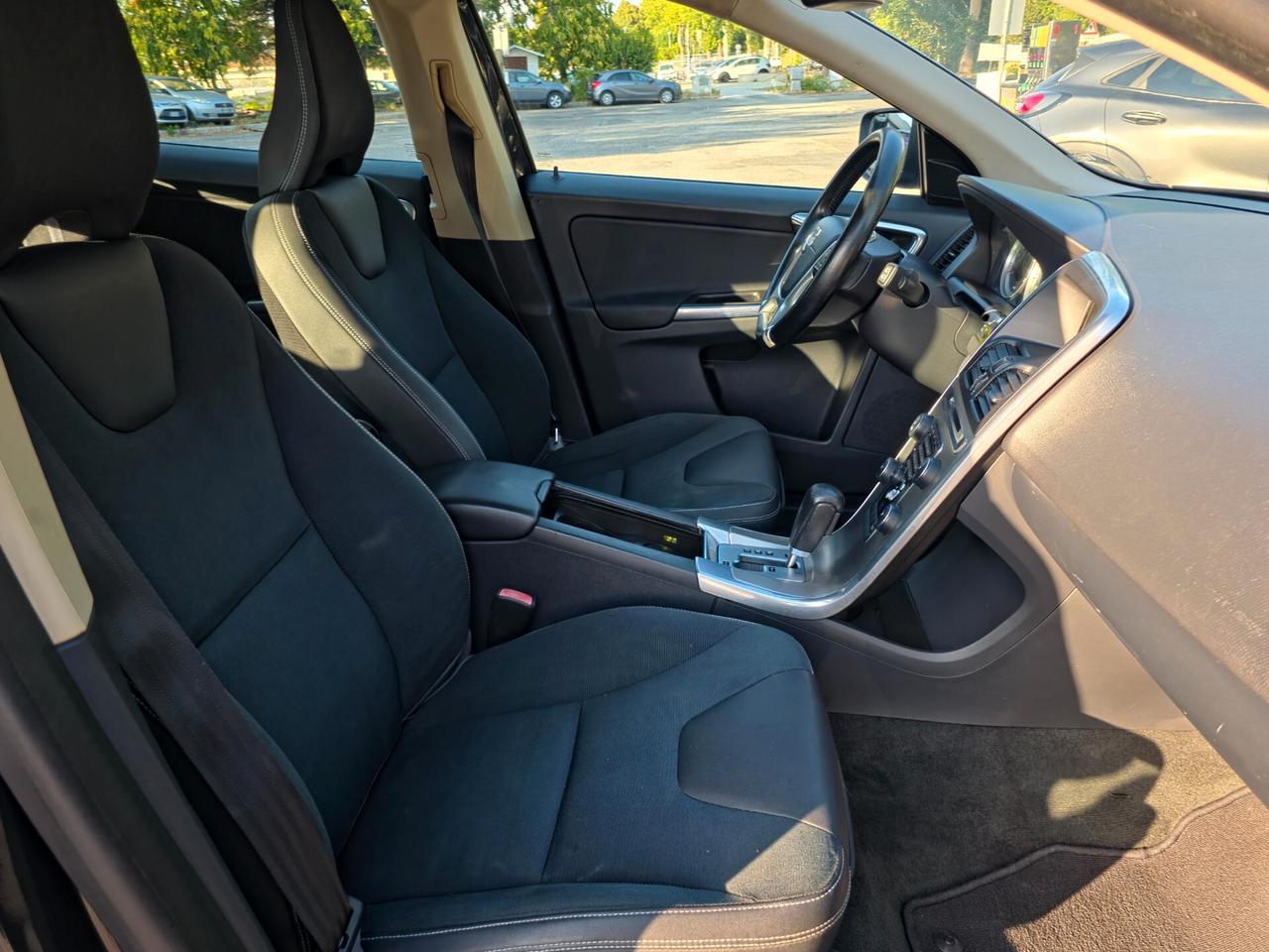 Volvo XC 60 XC60 D5 AWD Geartronic Summum CV-215 E5 Automatico 2012