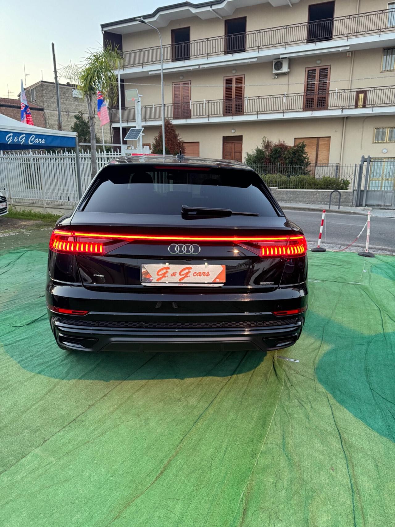 Audi Q8 45 TDI quattro tiptronic Sport