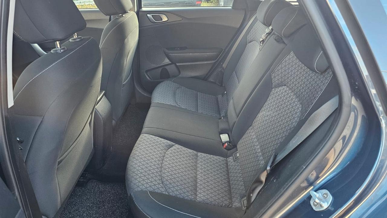 KIA CEED SW 1.6 CRDI 115 CV 2019 ECO BUSINESS CLASS DCT SW (AUTOCARRO)