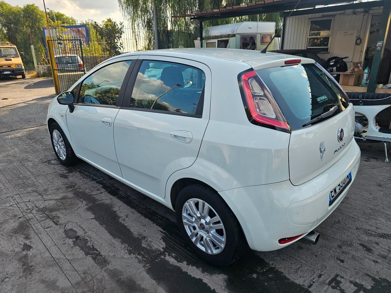 Fiat Punto Evo 5.-.p.o.r.t.e. --d.i.e.s.e.l.
