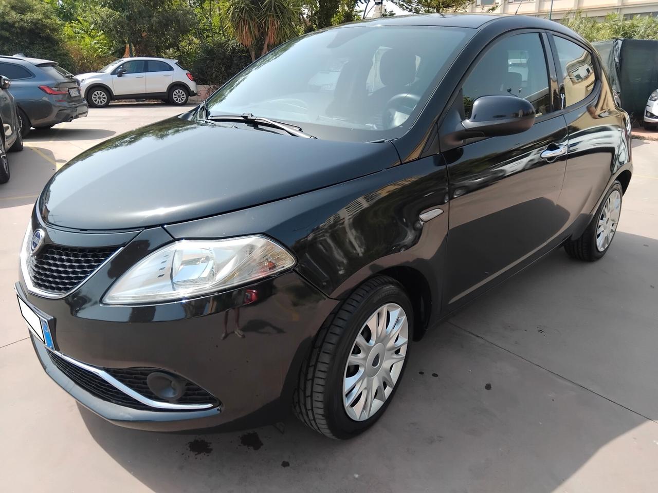 LANCIA YPSLON 1.2 GOLD 69CV GARANZIA 12 MESI