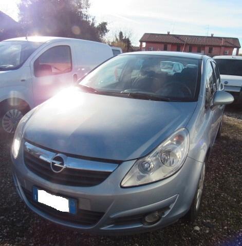 Opel Corsa 1.4 16V 5 porte Enjoy POCA STRADA NEOPATENTATI
