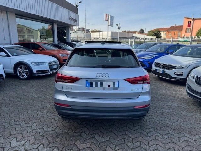 AUDI Q3 2.0 TDI 150 CV S tronic Business TETTO PANORAMICO