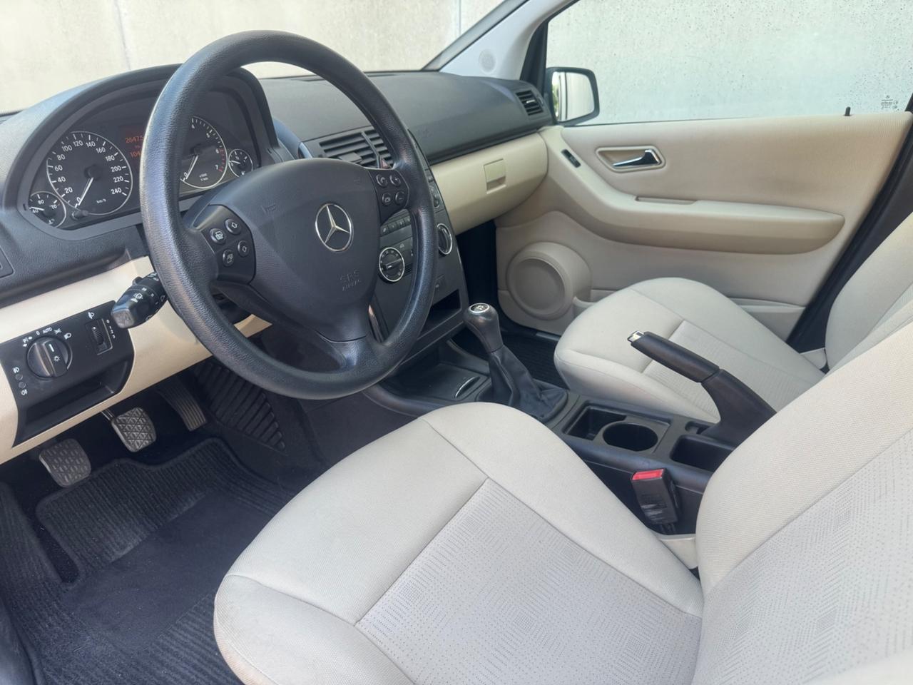Mercedes-benz A 160 Special Edition UNIPRO OK NEOP