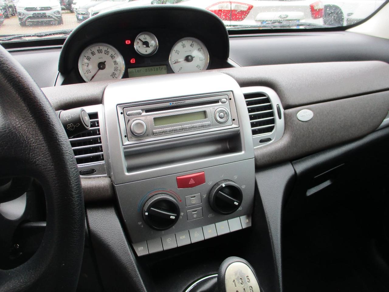 Lancia Ypsilon 3 Porte Ypsilon 1.2 8v Oro Plus OK NEOPAT.