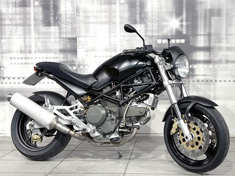 Ducati Monster 750
