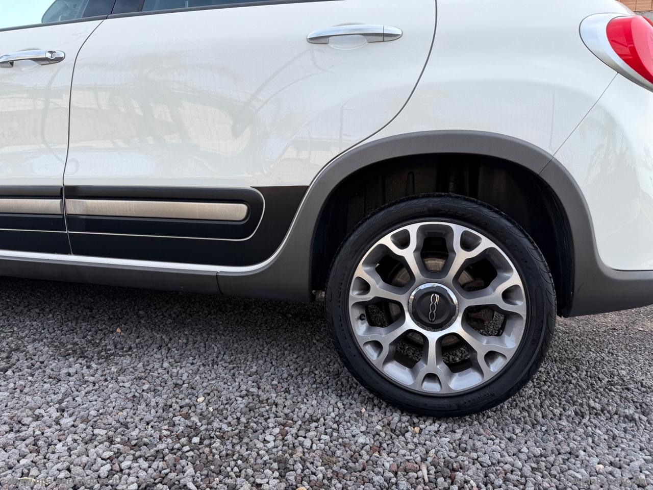 FIAT 500L 1.6 MJT 120CV Trekking PELLE CLIMA AUTOMATICO