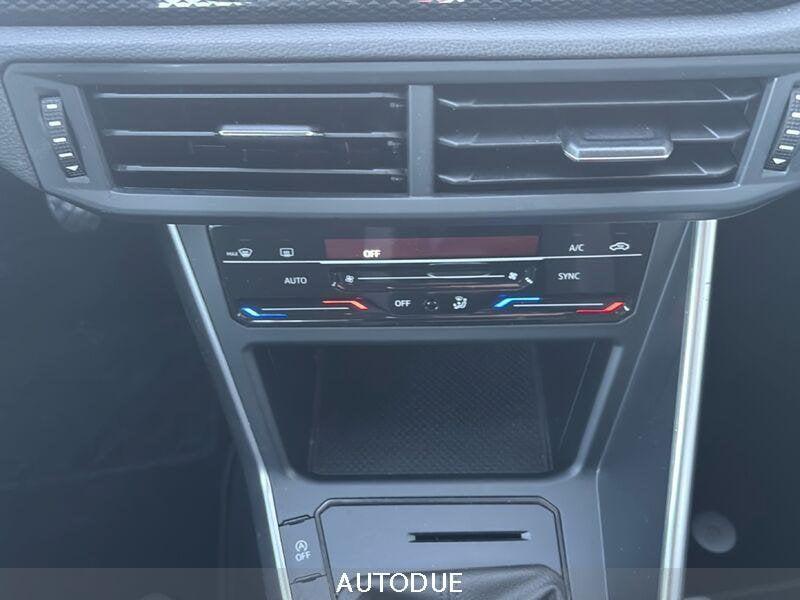 Volkswagen Polo VI 2022 1.0 tsi Life 95cv