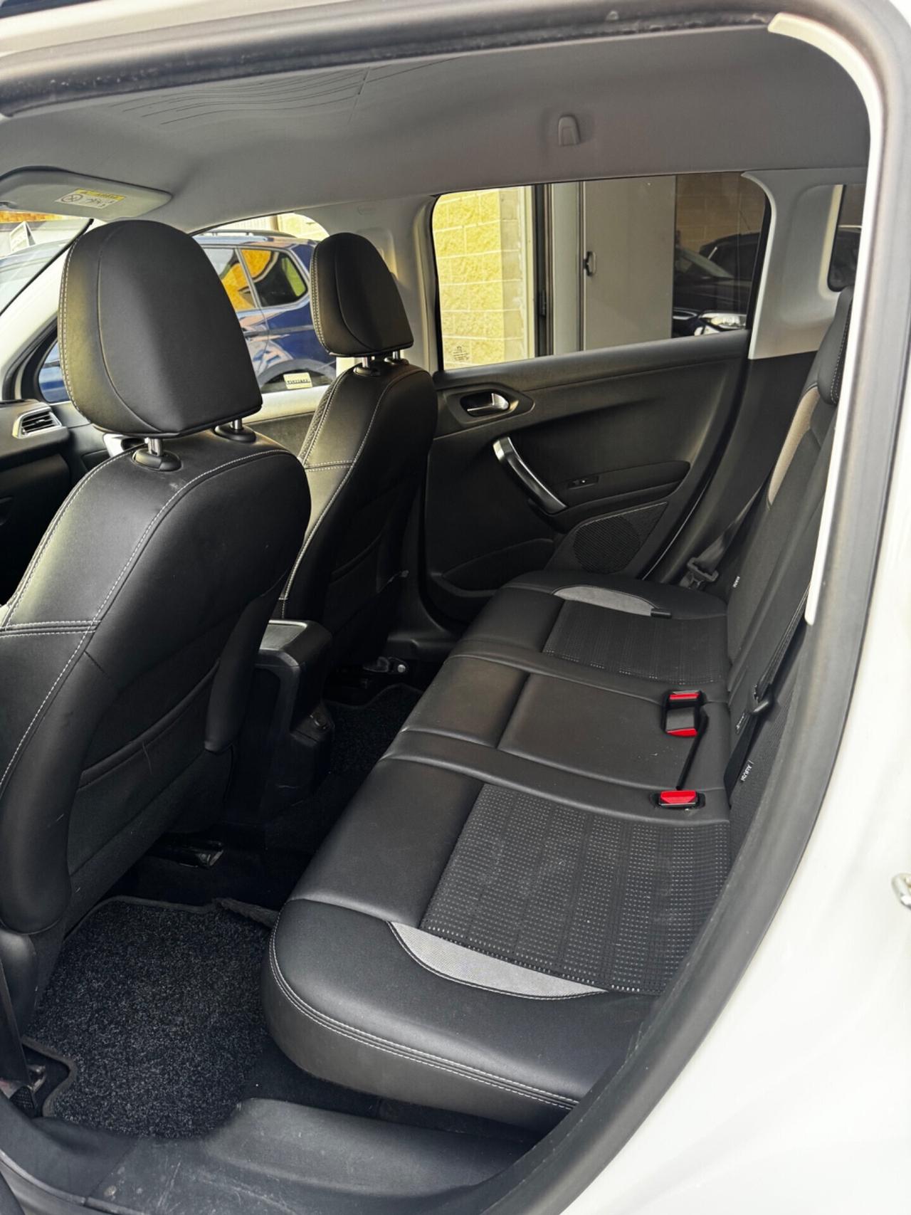 Peugeot 2008 1.6 e-HDi 92 CV Stop&Start Allure