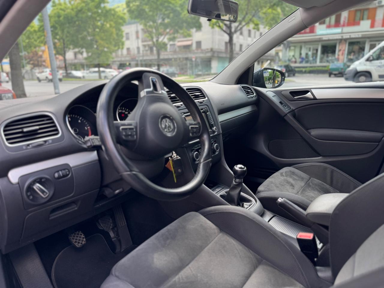 Volkswagen Golf 1.6 TDI DPF 5p. Highline