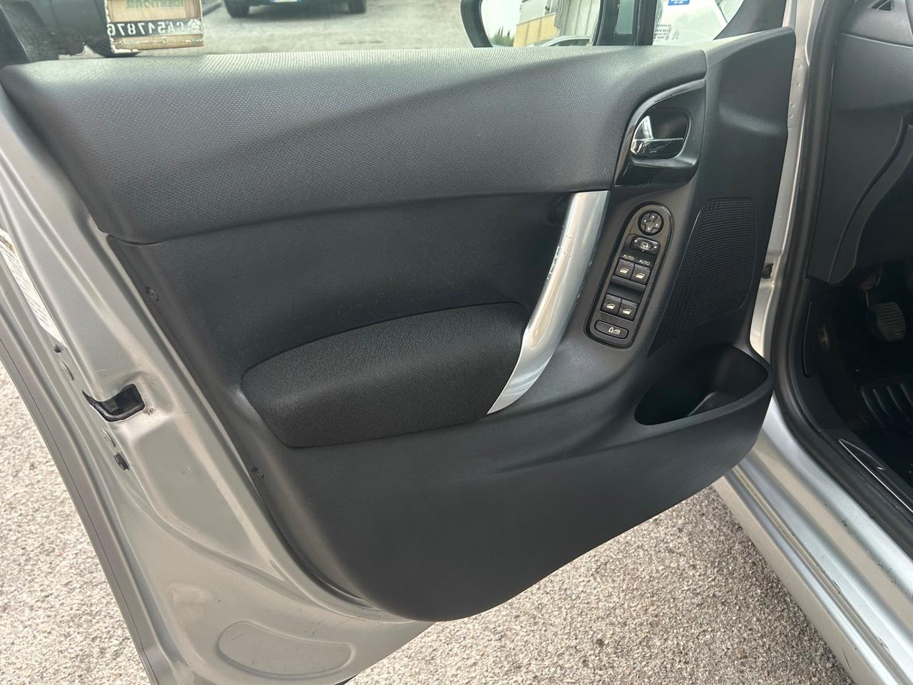 Citroen C3 1.4 HDi 70 Exclusive 96000km
