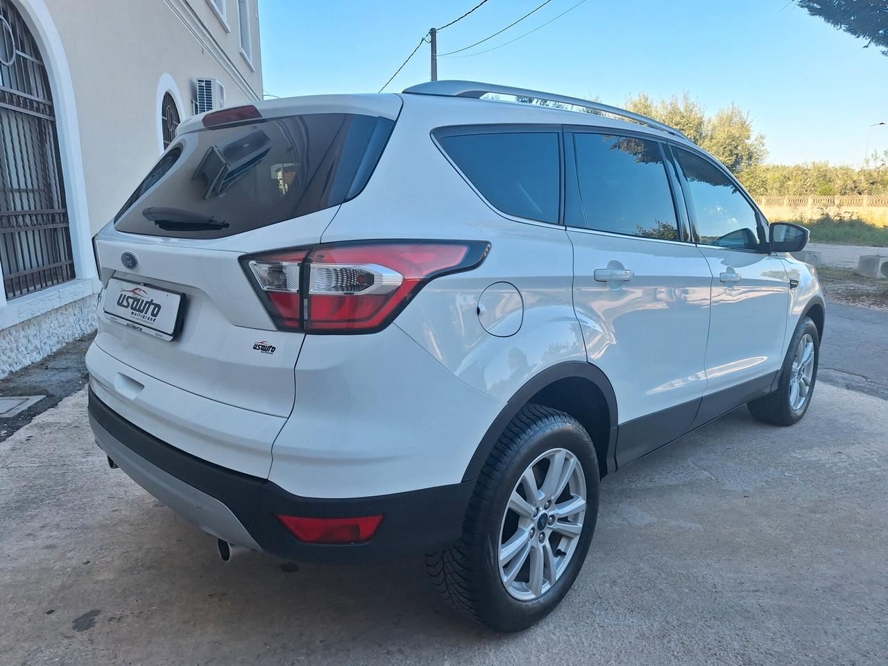 Ford Kuga 1.5 TDCI 120 CV Titanium PERFETTA